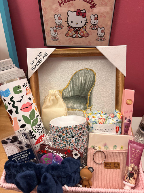 Classic Customized Gift Basket 🧺