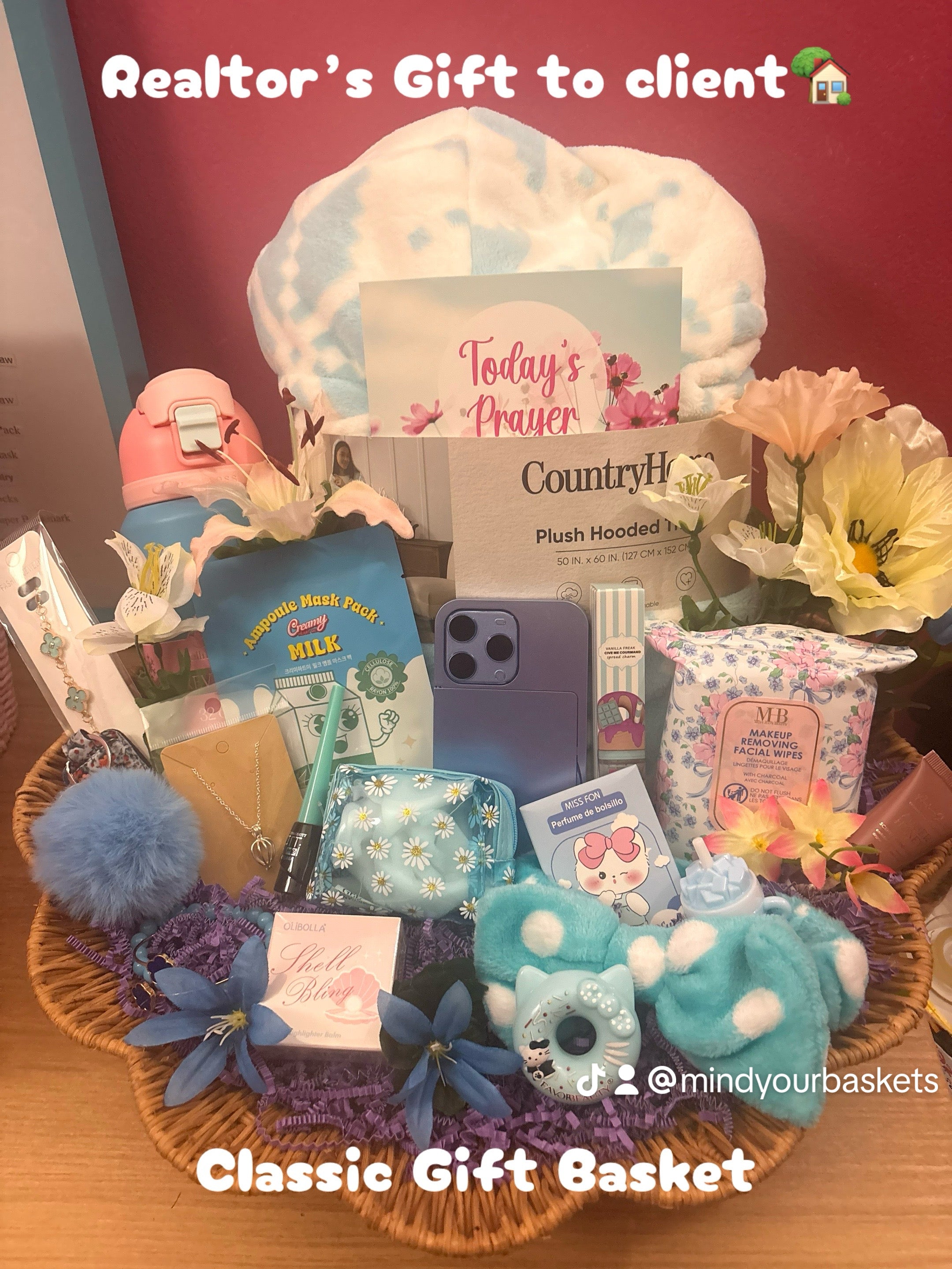 Classic Customized Gift Basket 🧺