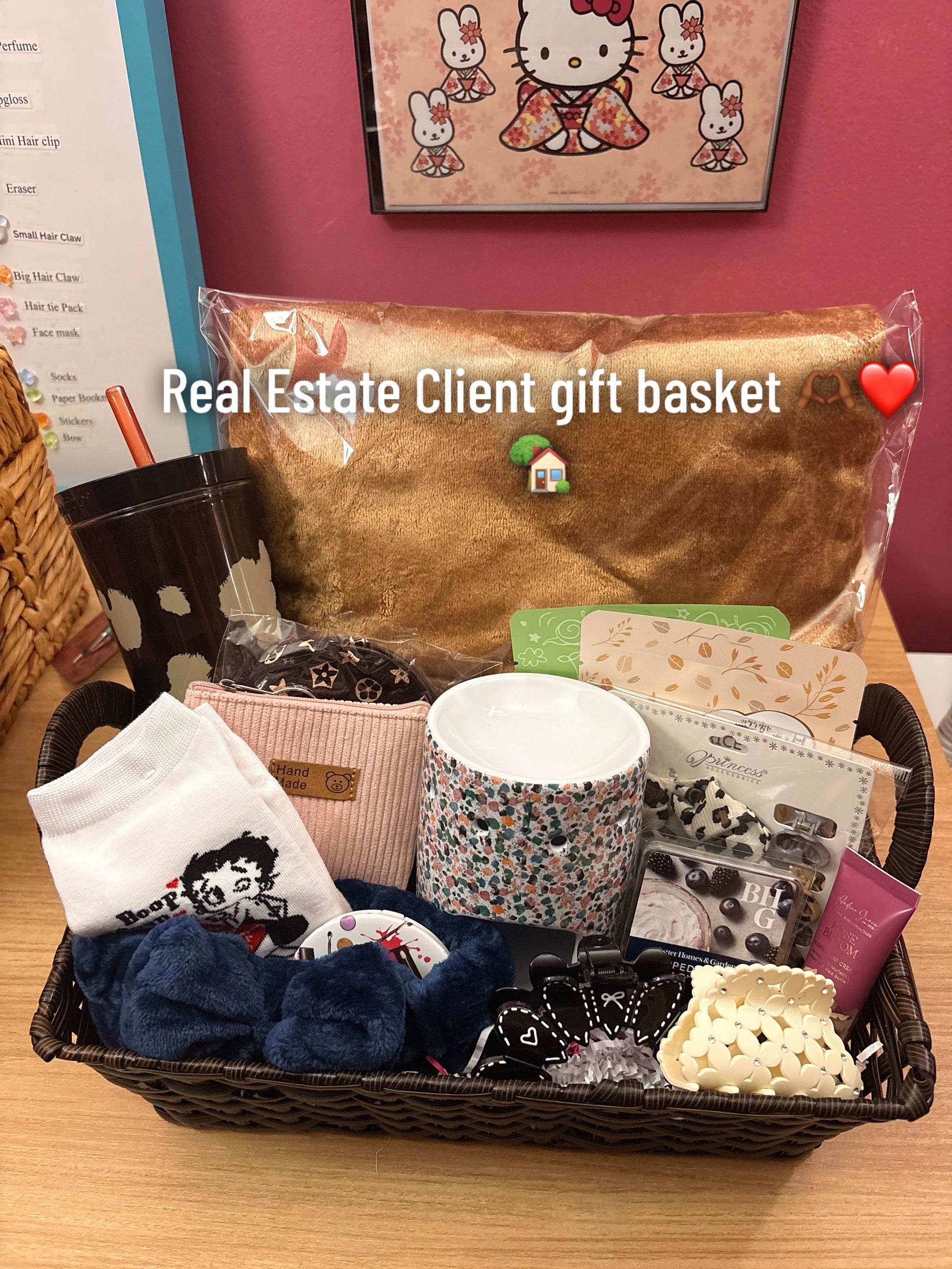 Classic Customized Gift Basket 🧺